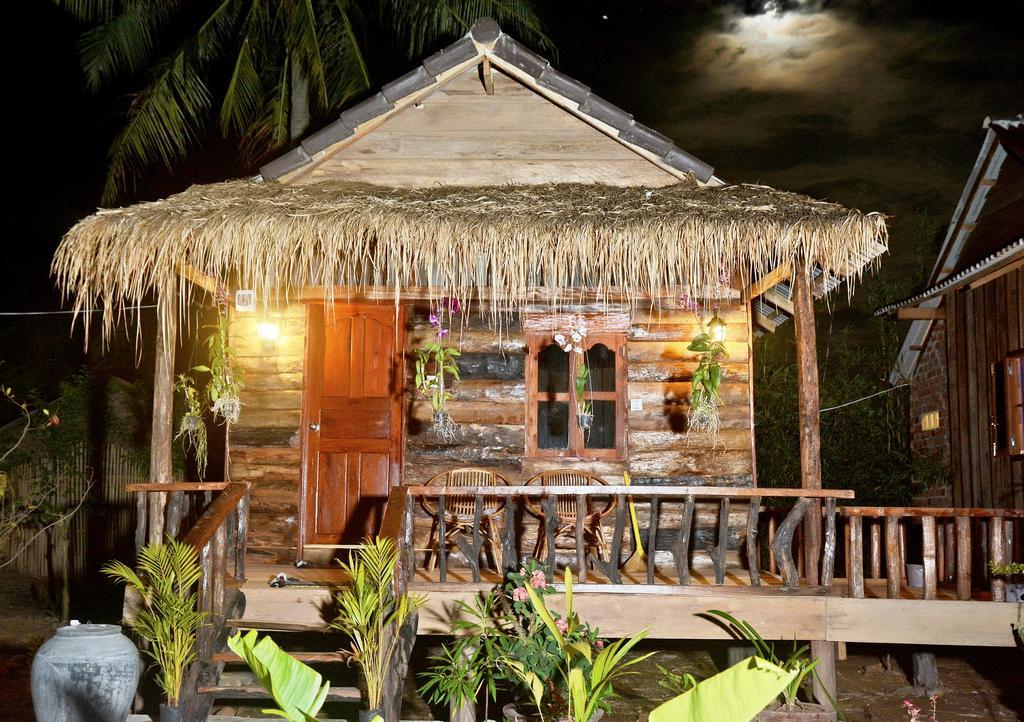 Fish Island Bungalows Кампот Екстериор снимка